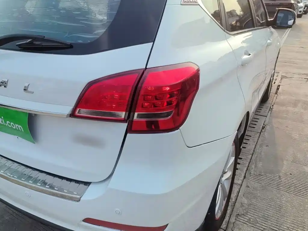 Haval H2 2015 2014 1.5T Manual 2WD Elite Edition