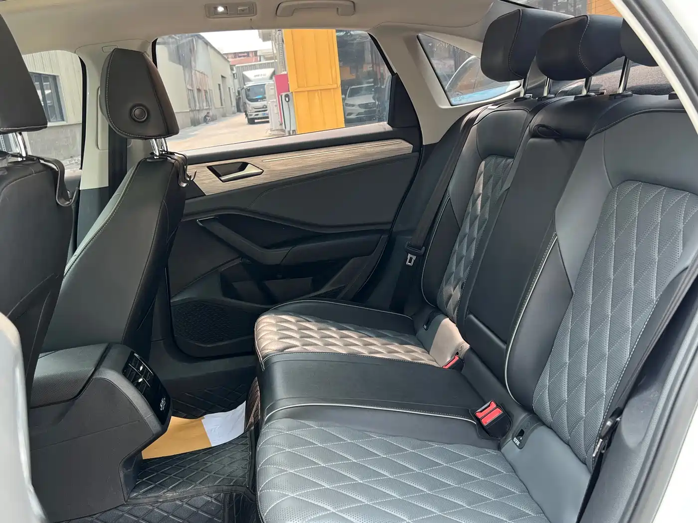 Volkswagen Sagitar 2024 300TSI DSG Surpass Edition фото 21
