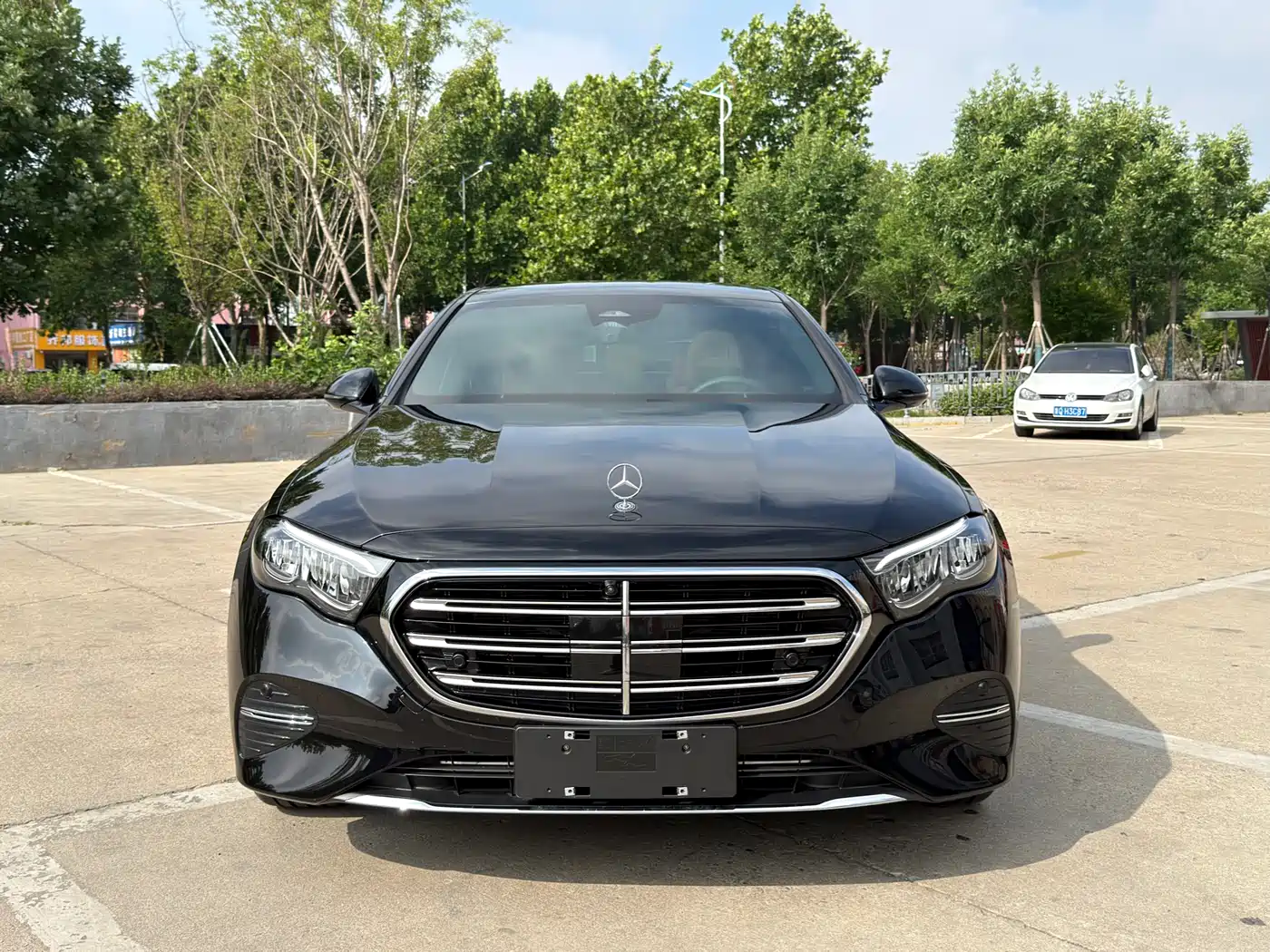 Mercedes-Benz E-Class 2026 E 260 L Classic Edition