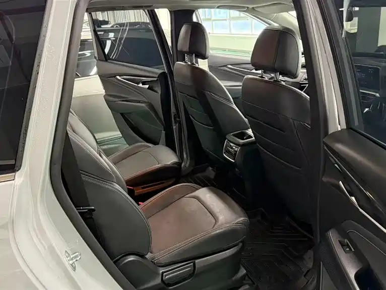 SAIC Maxus Maxus G50 2023 Model PLUS 1.5T Happiness Recommended Auto Launch Edition фото 6