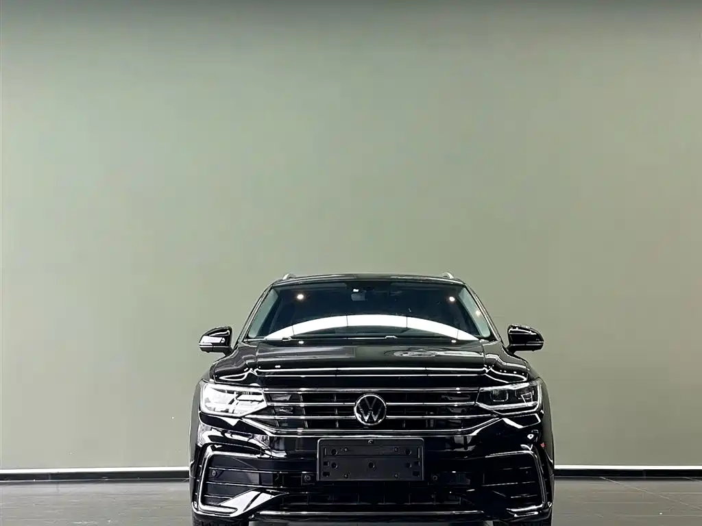 Volkswagen Tiguan L 2022 330TSI Automatic 2WD R-Line Flagship Edition фото 3