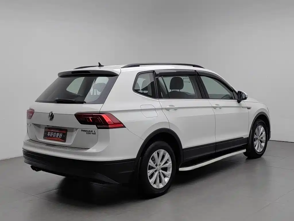 Фото 2 - Volkswagen Tiguan L