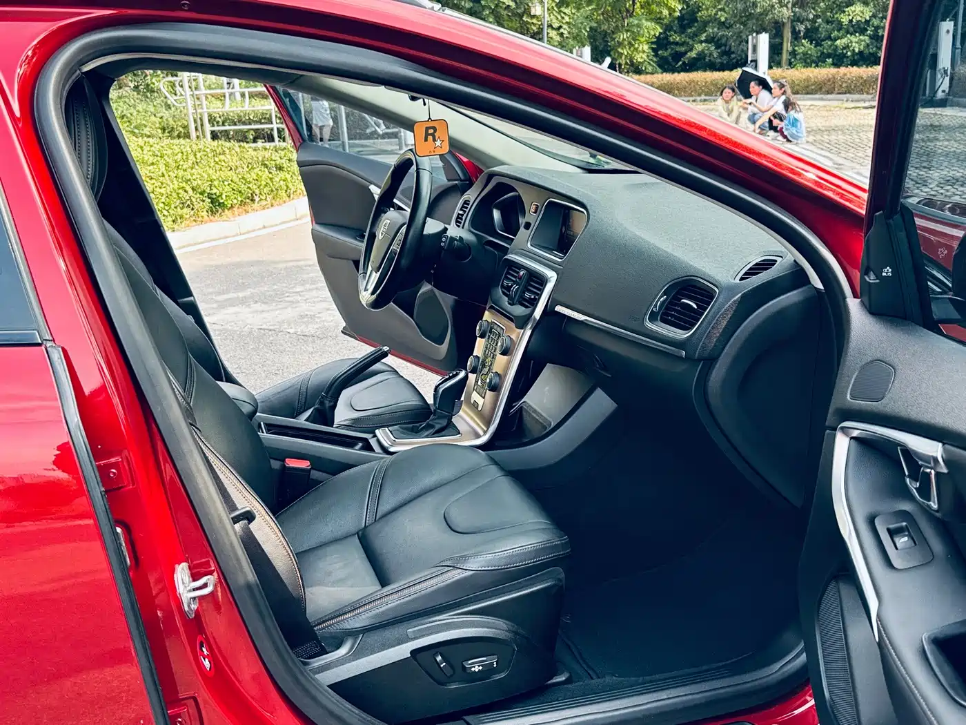Photo 10 - Volvo V40