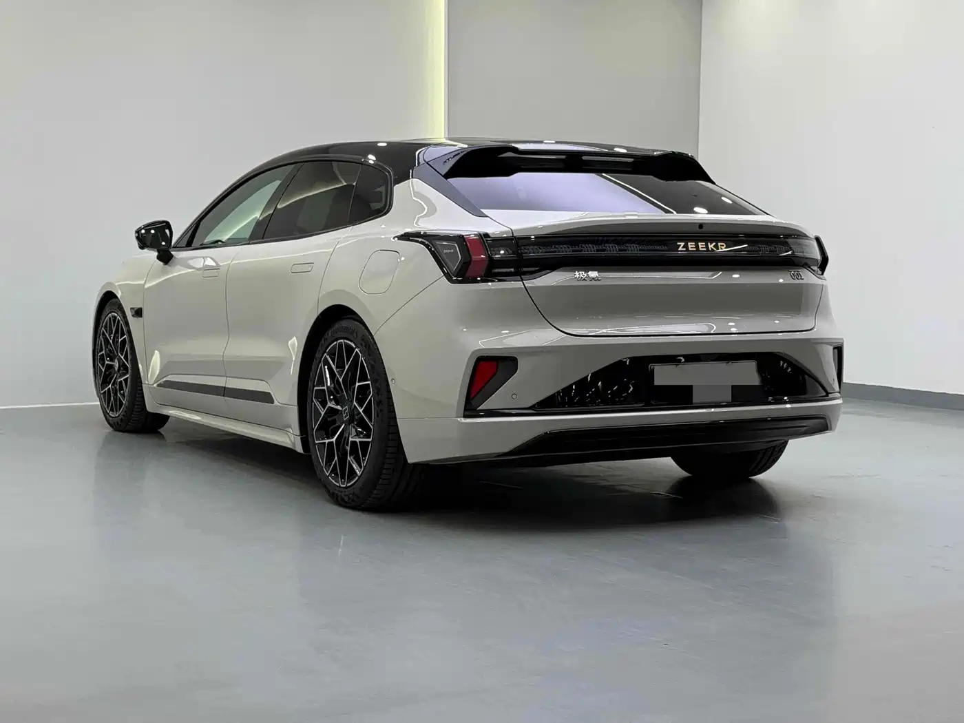 ZEEKR EXTREME KRYPTON 001