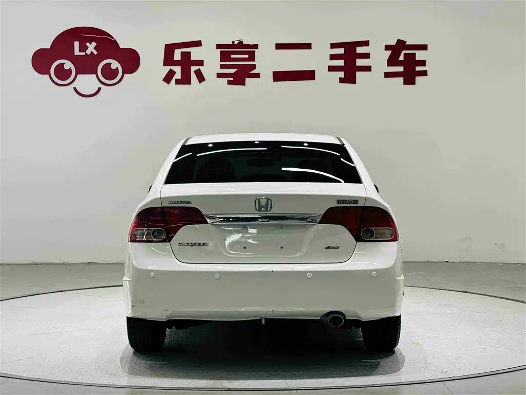 Фото 4 - Honda Civic