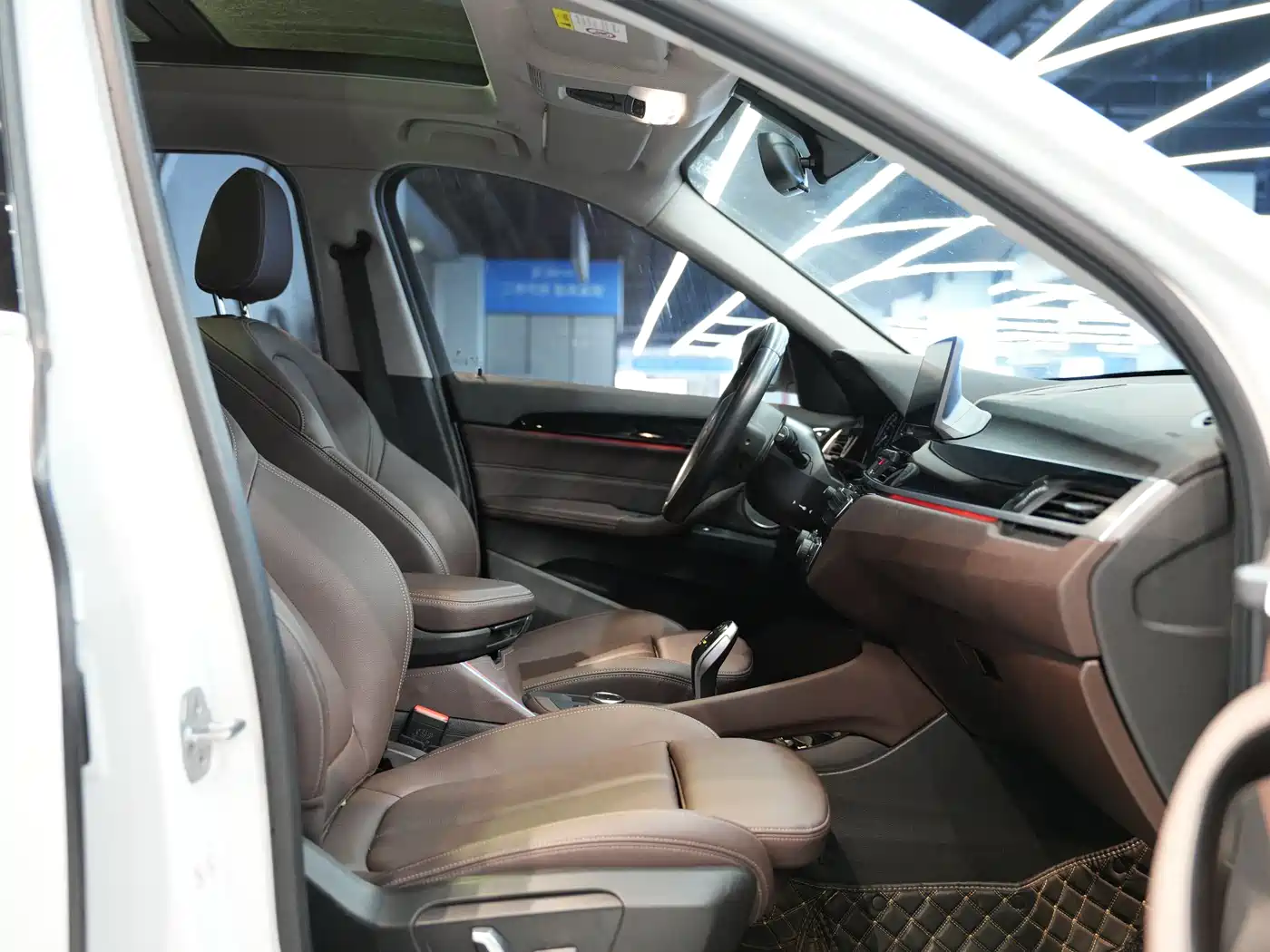 BMW X1 2022 sDrive25Li Leading фото 23