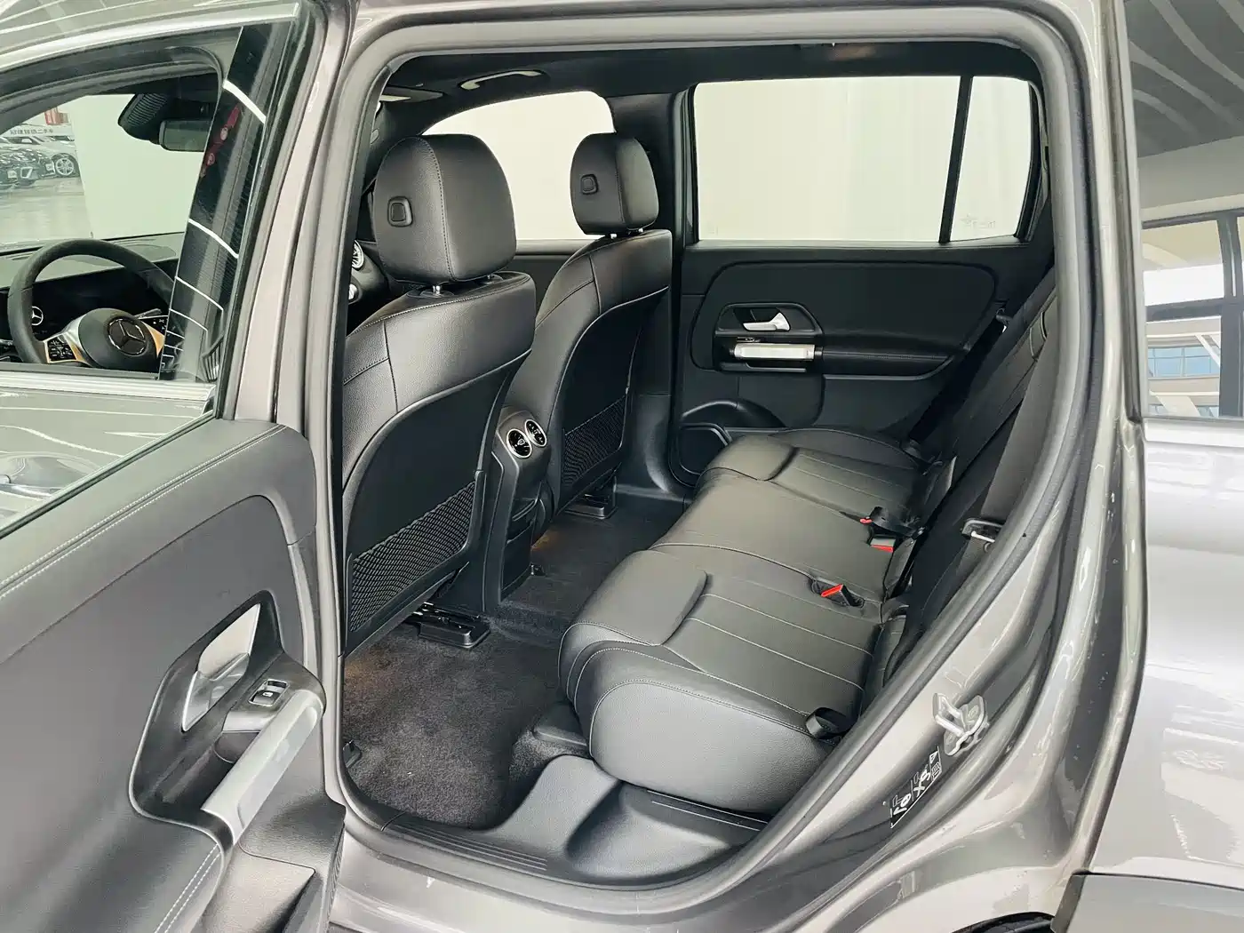 Mercedes-Benz EQB 2025 2025 EQB 260