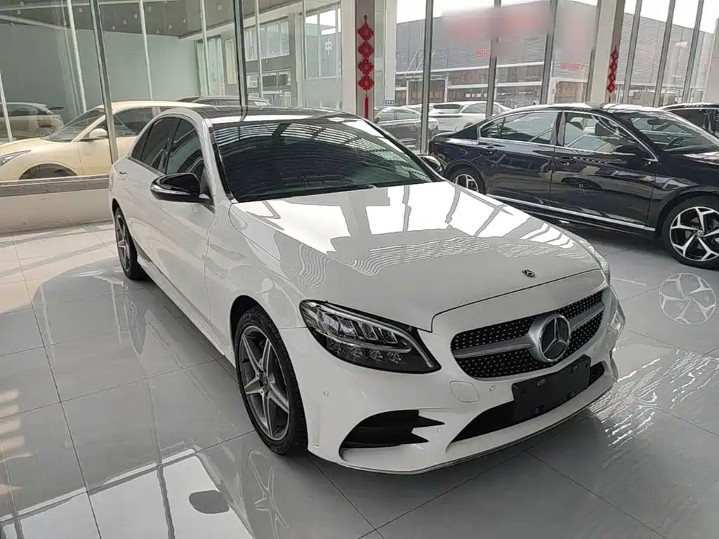 Photo 4 - Mercedes-Benz C-Class