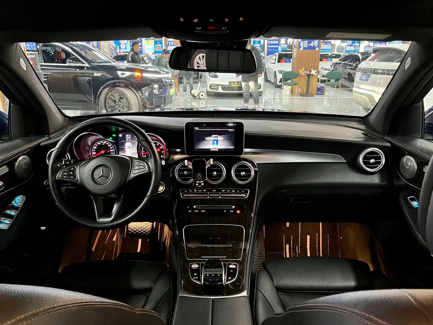 Mercedes-Benz GLC 2019 GLC 260 4MATIC Dynamic фото 13