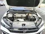Фото 20 - Roewe i5