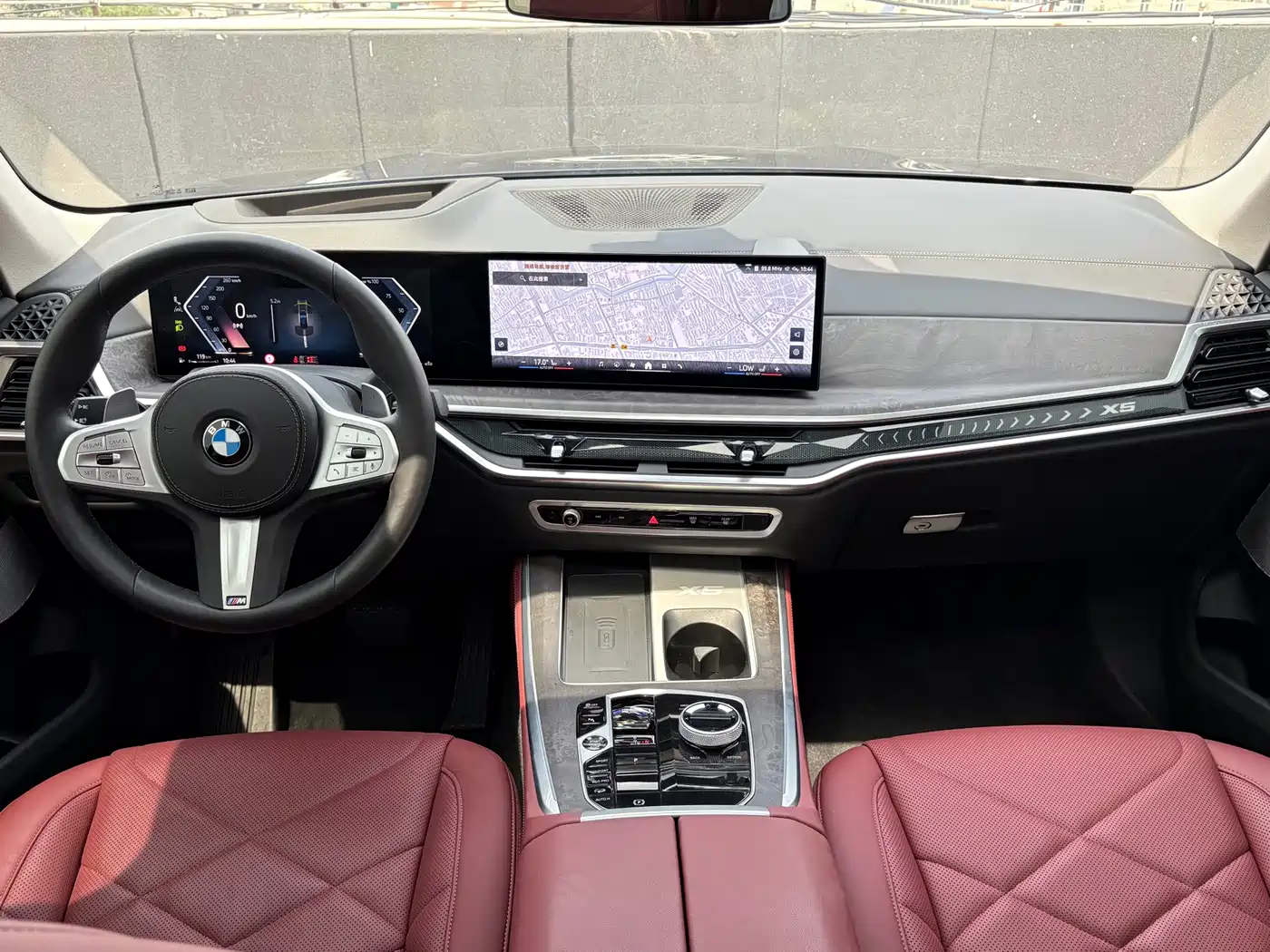 BMW X5 2025 Model xDrive 30Li Exclusive M Sport Blackout Package фото 18