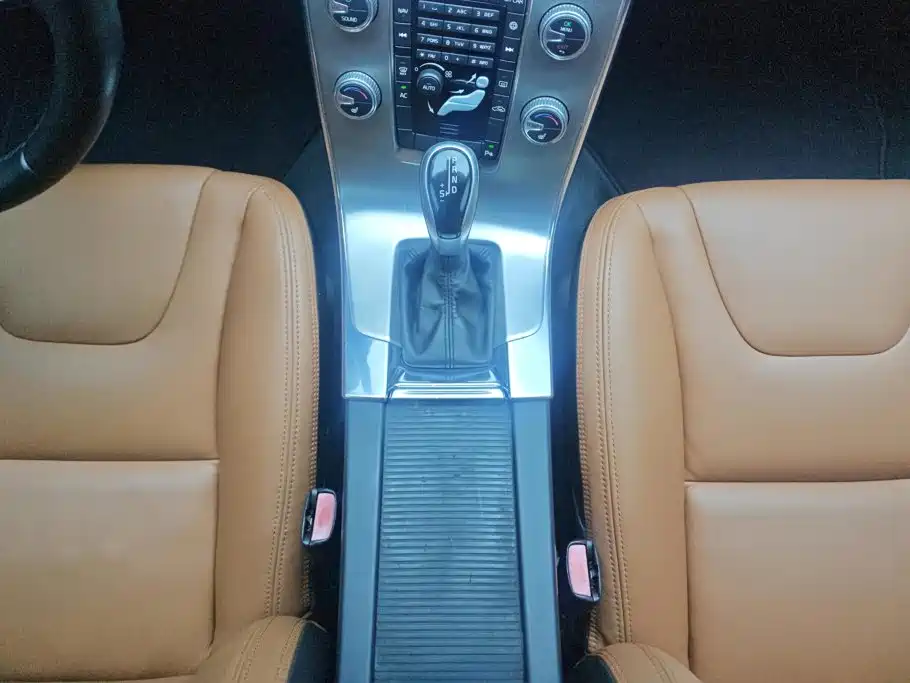 Volvo S60 2015 2015 S60L 2.0T Smart Vision