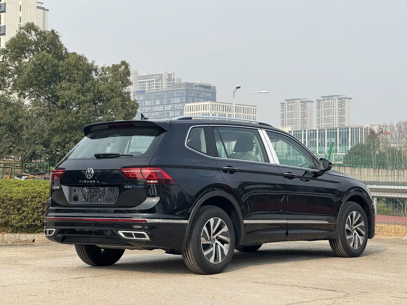 Volkswagen Tiguan L PHEV 2023 430PHEV Plug-in Hybrid Premium фото 8
