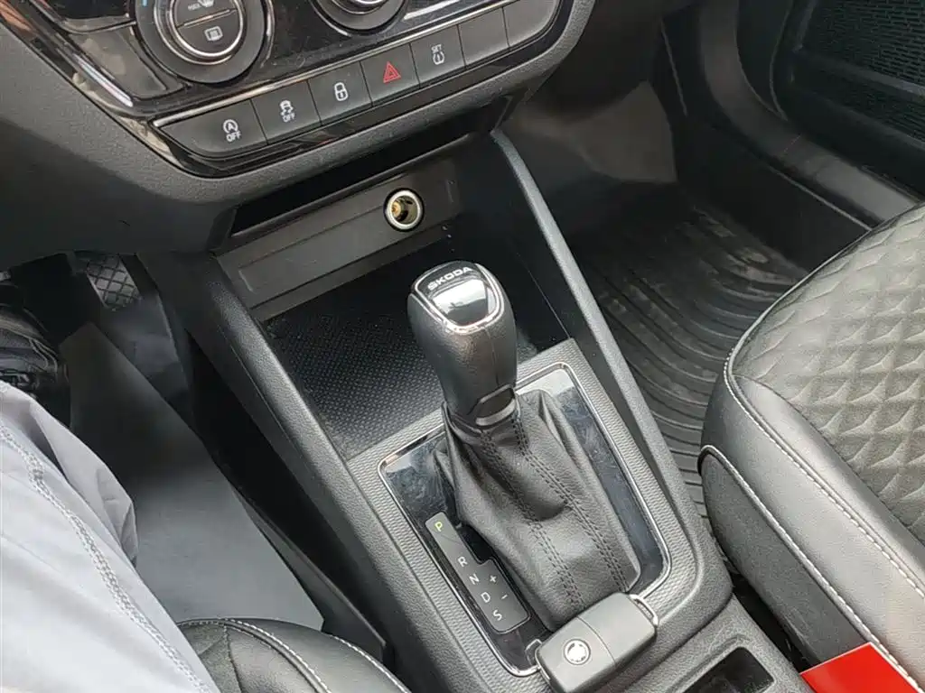 Škoda Kamiq 2020 Model 1.5L Automatic Comfort фото 14