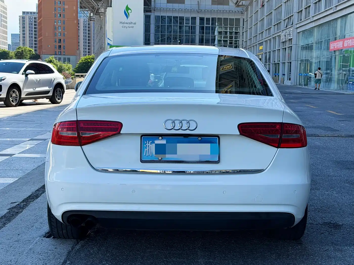 Фото 3 - Audi A4L