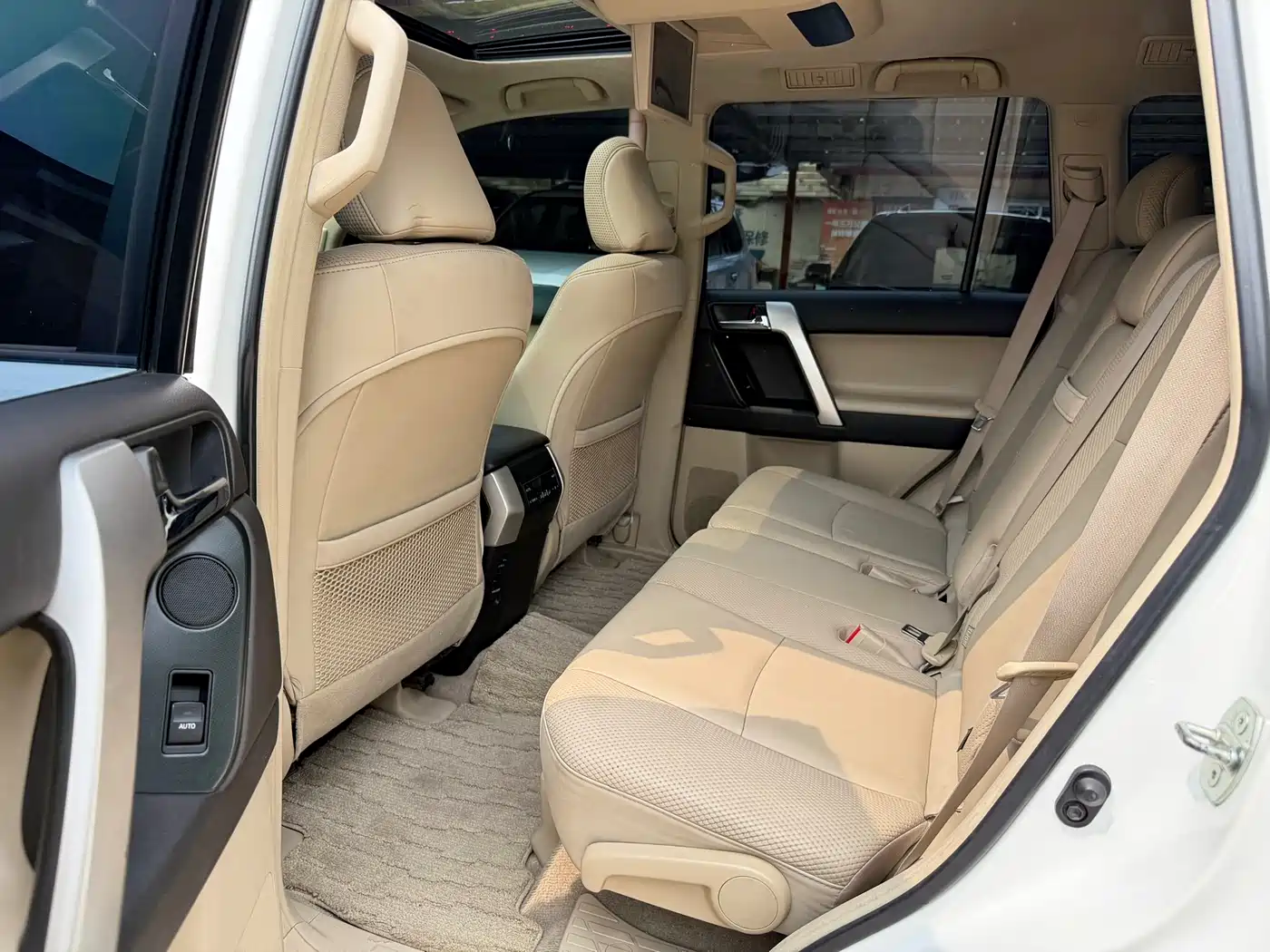Toyota Prado 2010 4.0L Automatic TX-L NAVI фото 20