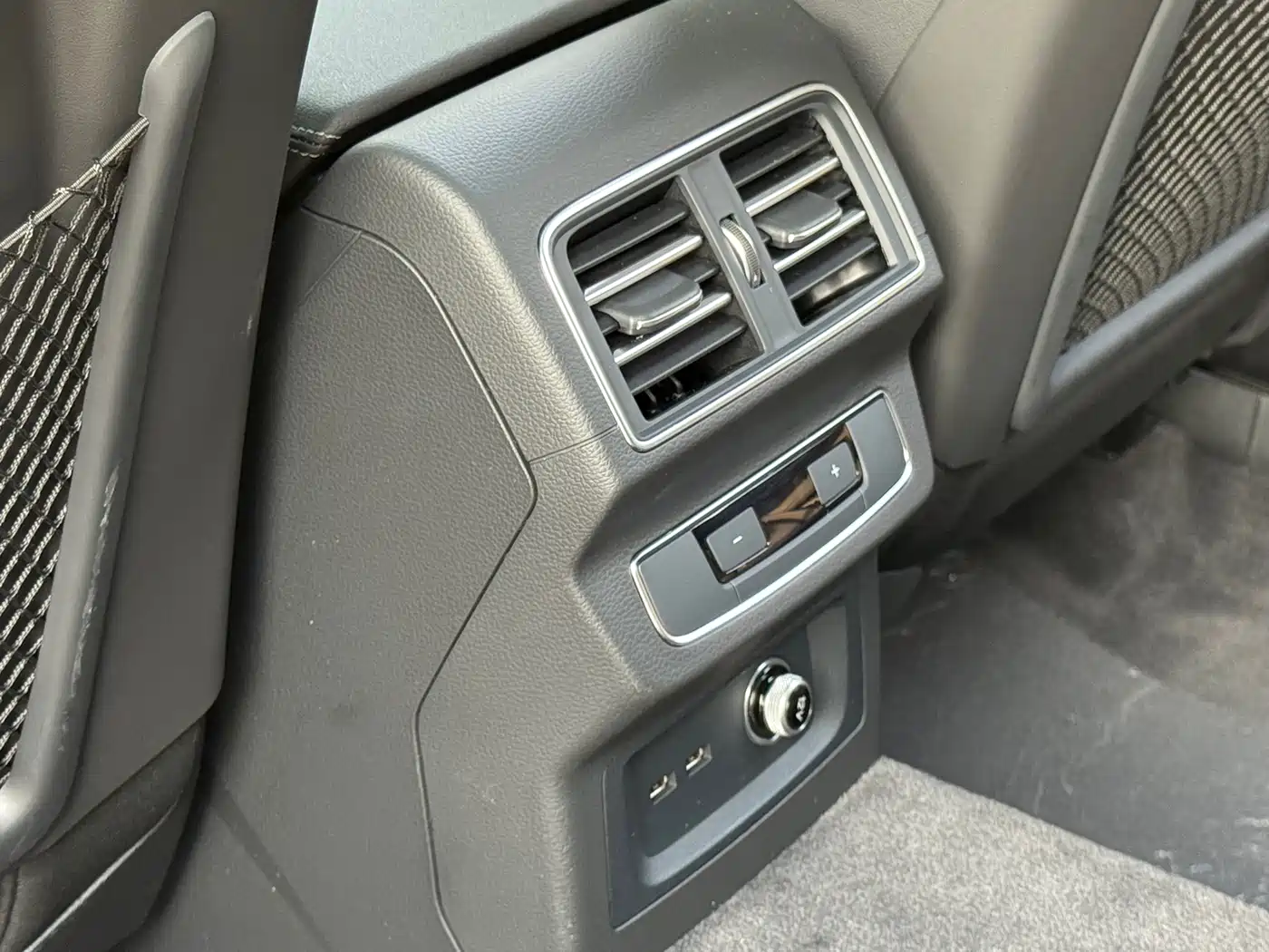 Audi Q5L 2024 Model 40 TFSI Luxury Dynamic фото 22