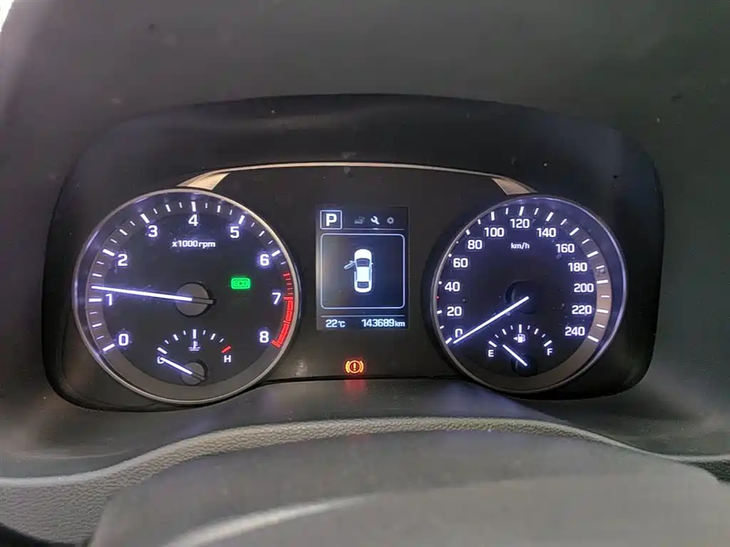 Hyundai Elantra 2016 1.6L Auto Smart·Luxury Edition фото 12