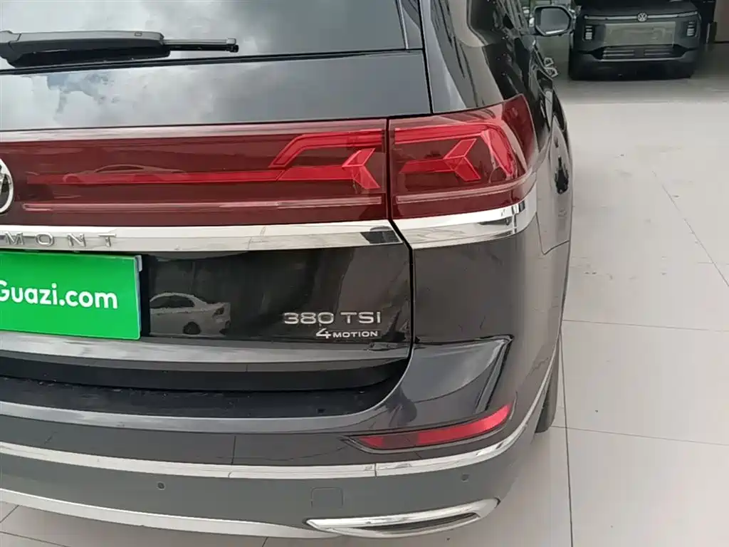 VOLKSWAGEN TOURANG