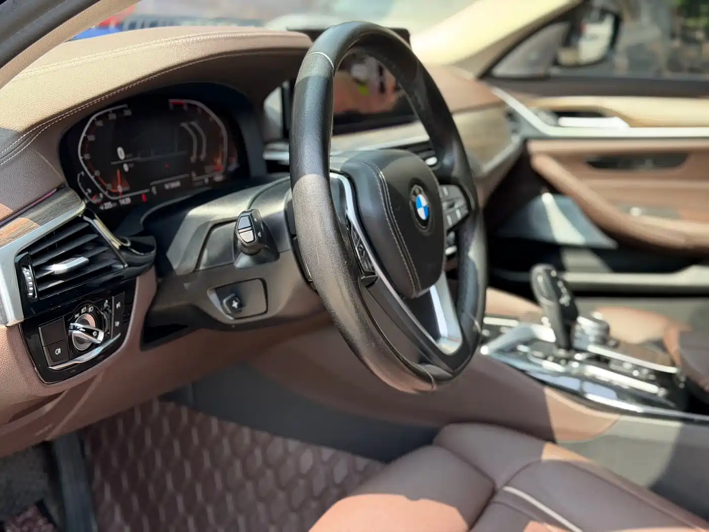BMW 5 Series 2021 530Li Premium Luxury Package фото 12
