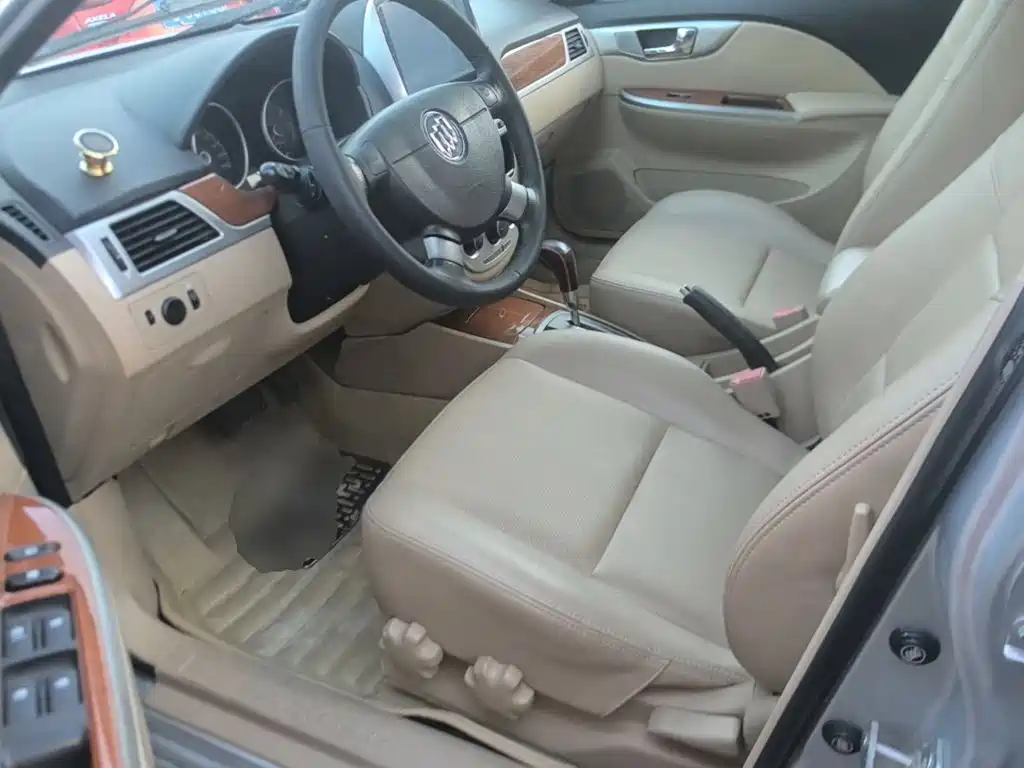 Фото 15 - Buick Excelle