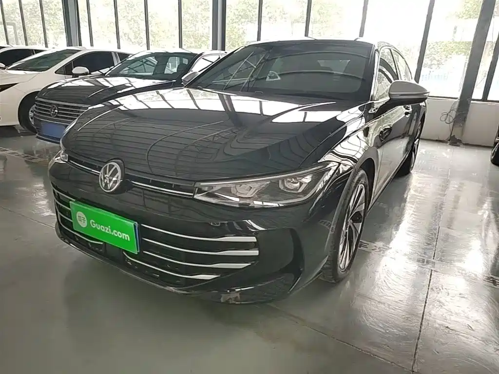 Volkswagen Passat 2025 Pro 380TSI Dragon Glory Edition