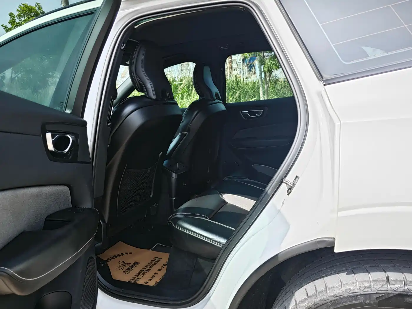 Volvo XC60 Plug-in Hybrid 2020 2019 T8 Twin Engine R-Design (China VI)