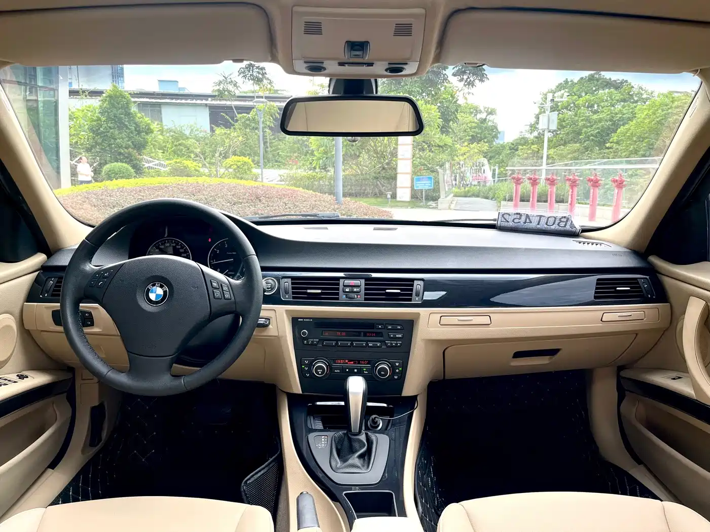 BMW 3 Series (Import) 2012 2012 318i Leading