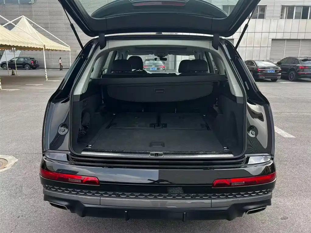 Audi Q7 2025 55 TFSI quattro S line Sport фото 16