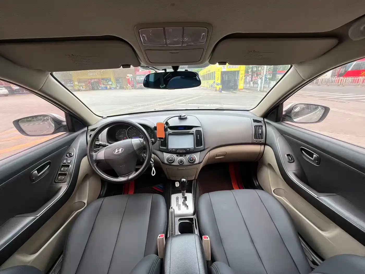 Hyundai Elantra 2011 1.6L Automatic Comfort фото 5