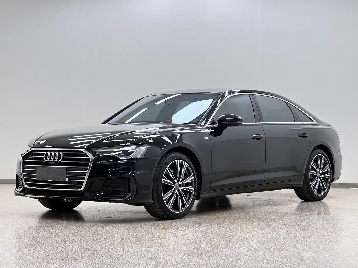 Audi A6L 2021 45 TFSI quattro Exclusive Sport фото 3