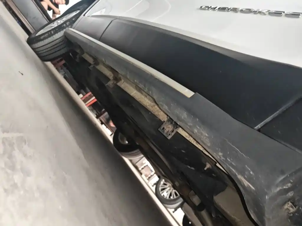 Jeep Cherokee 2018 2017 2.0L Superior Edition