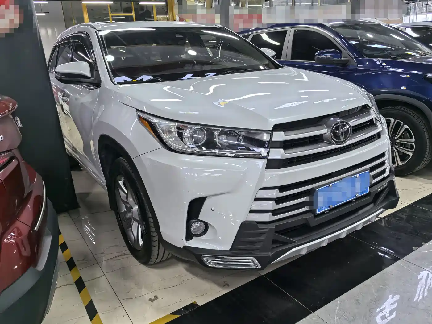 Toyota Highlander 2018 2.0T 4WD Luxury 7-seater China VI фото 3