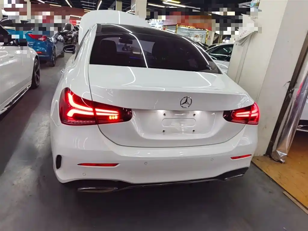 MERCEDES-BENZ CLASS A