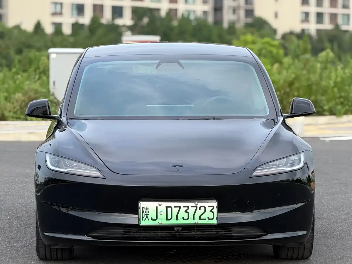 Tesla Model 3 2026 2025 Model Rear-Wheel Drive Edition