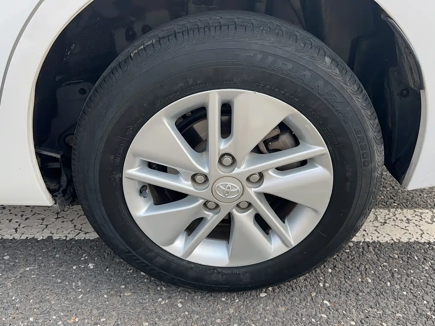 Toyota Corolla 2014 1.6L CVT GL фото 11