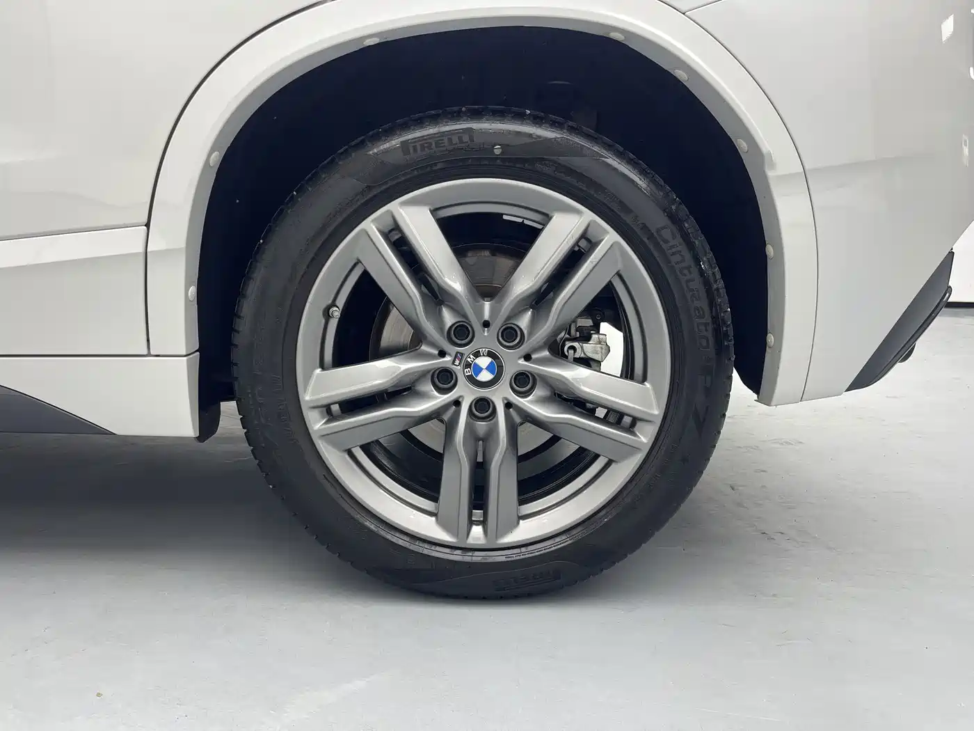 BMW X2 2024 2023 sDrive25i M Sport Shadow Edition