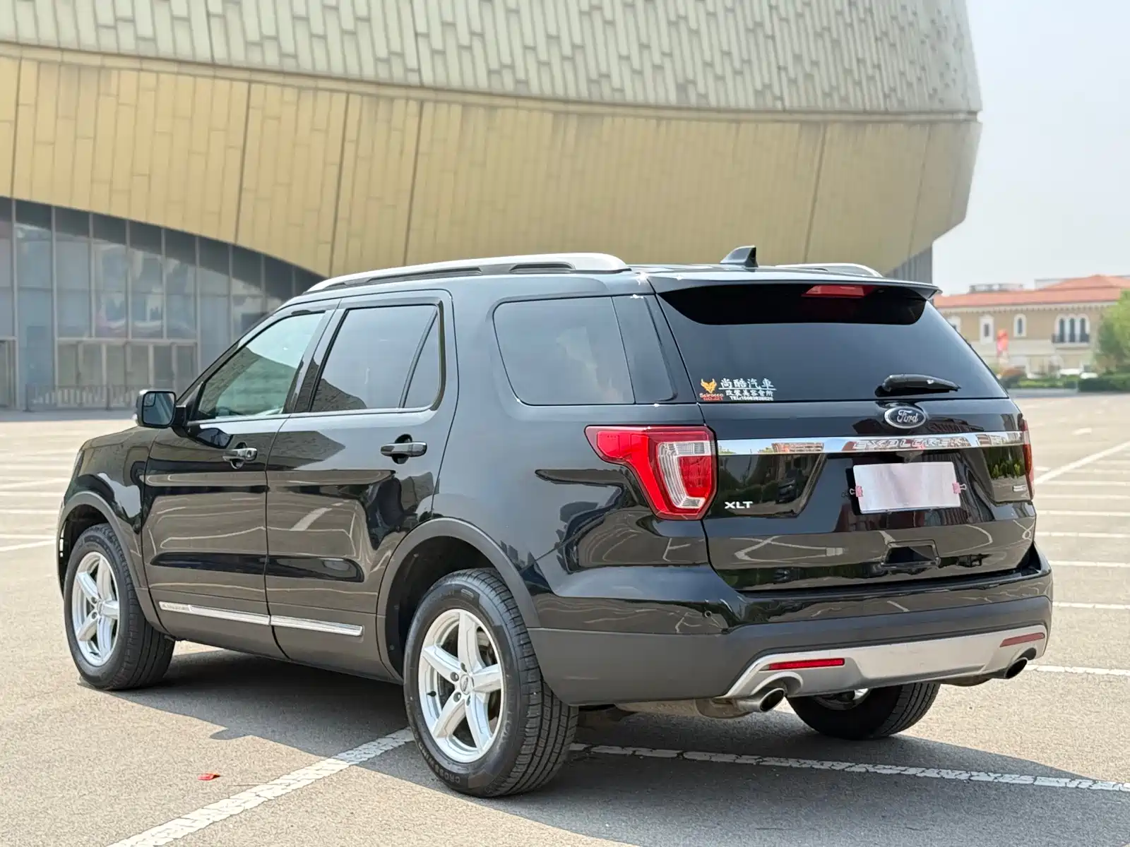 Фото 9 - Ford Explorer (Import)