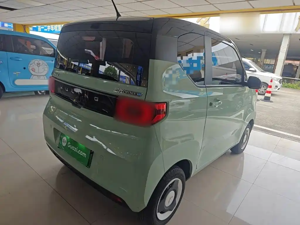 Фото 7 - Wuling Motors Hongguang MINIEV