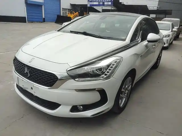  DS DS 5 2015 1.6T Elegance THP160