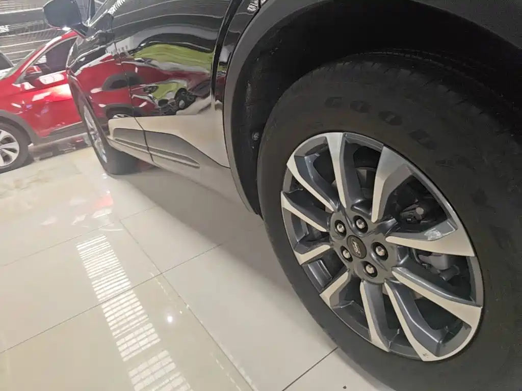 Ford Edge 2025 2025 Edge L 2.0T EcoBoost FWD 7-seater Luxury