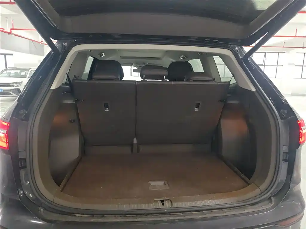 Volkswagen Viloran 2024 380TSI Executive Edition фото 15