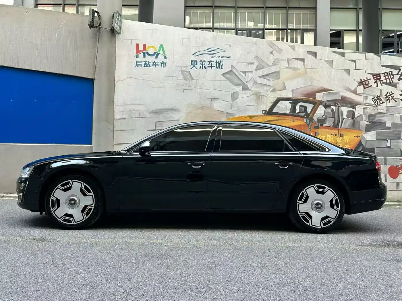 Audi A8 2011 2011 A8L 3.0 TFSI quattro Comfort (213kW)