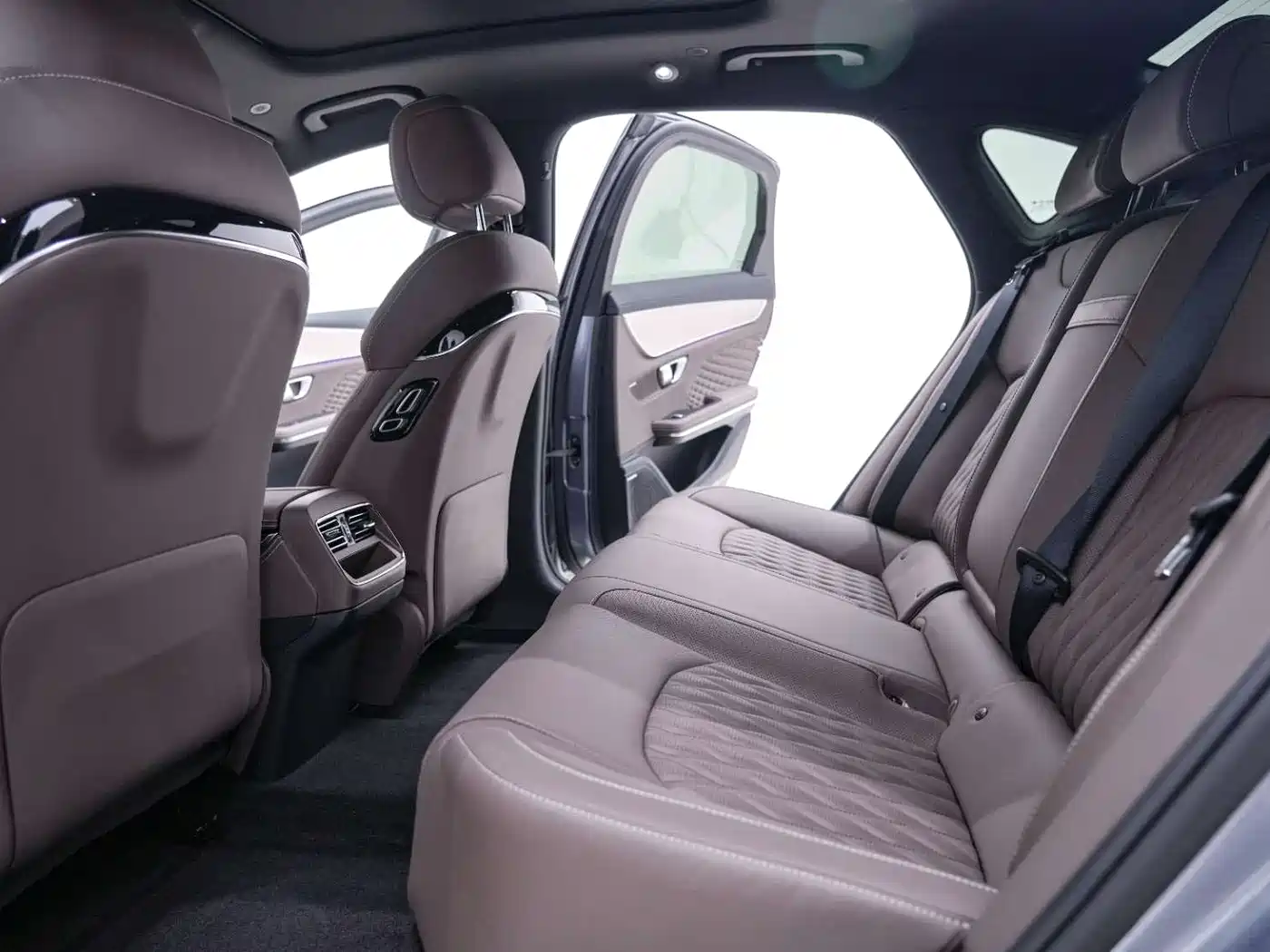 BYD Han 2023 EV Champion Edition 605KM FWD Premium фото 23