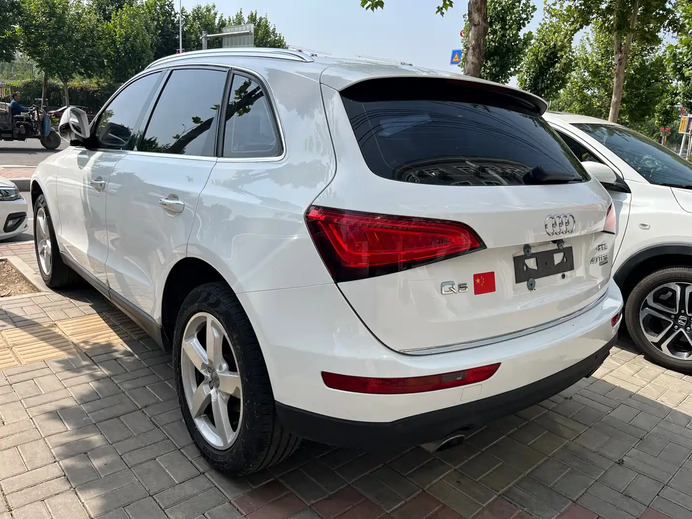 AUDI Q5