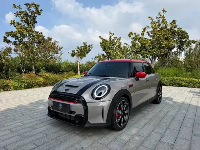 MINI 2022