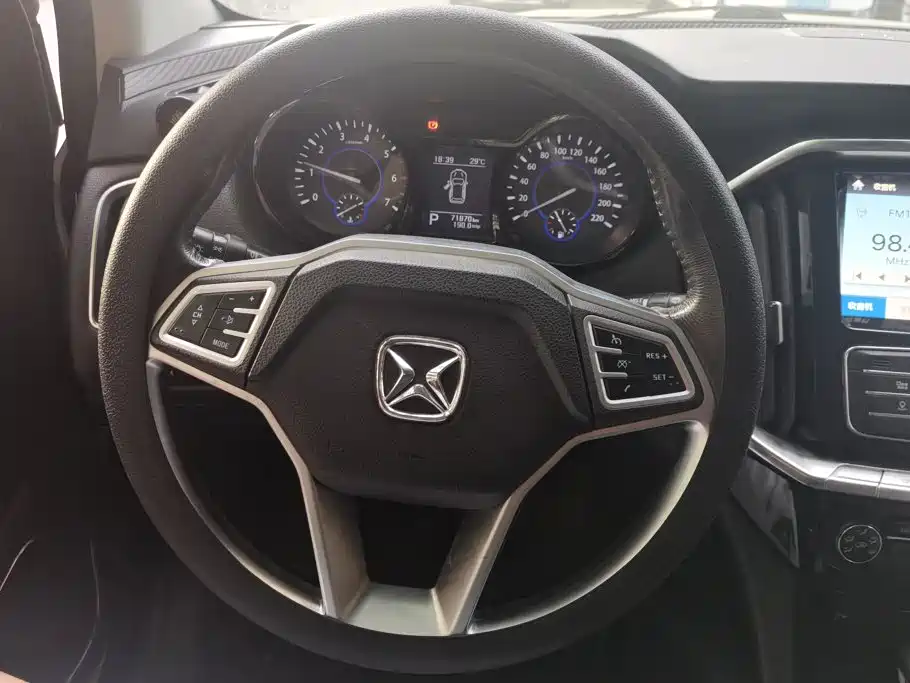 Jiangling Yusheng S350 2017 2016 2.0T Automatic 4WD Gasoline Luxury 5-seater