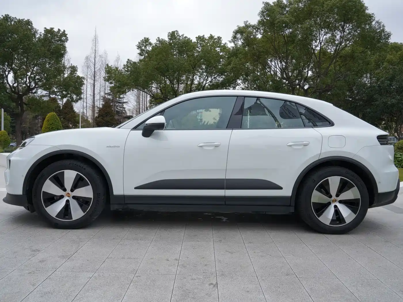 PORSCHE MACAN NEW ENERGY