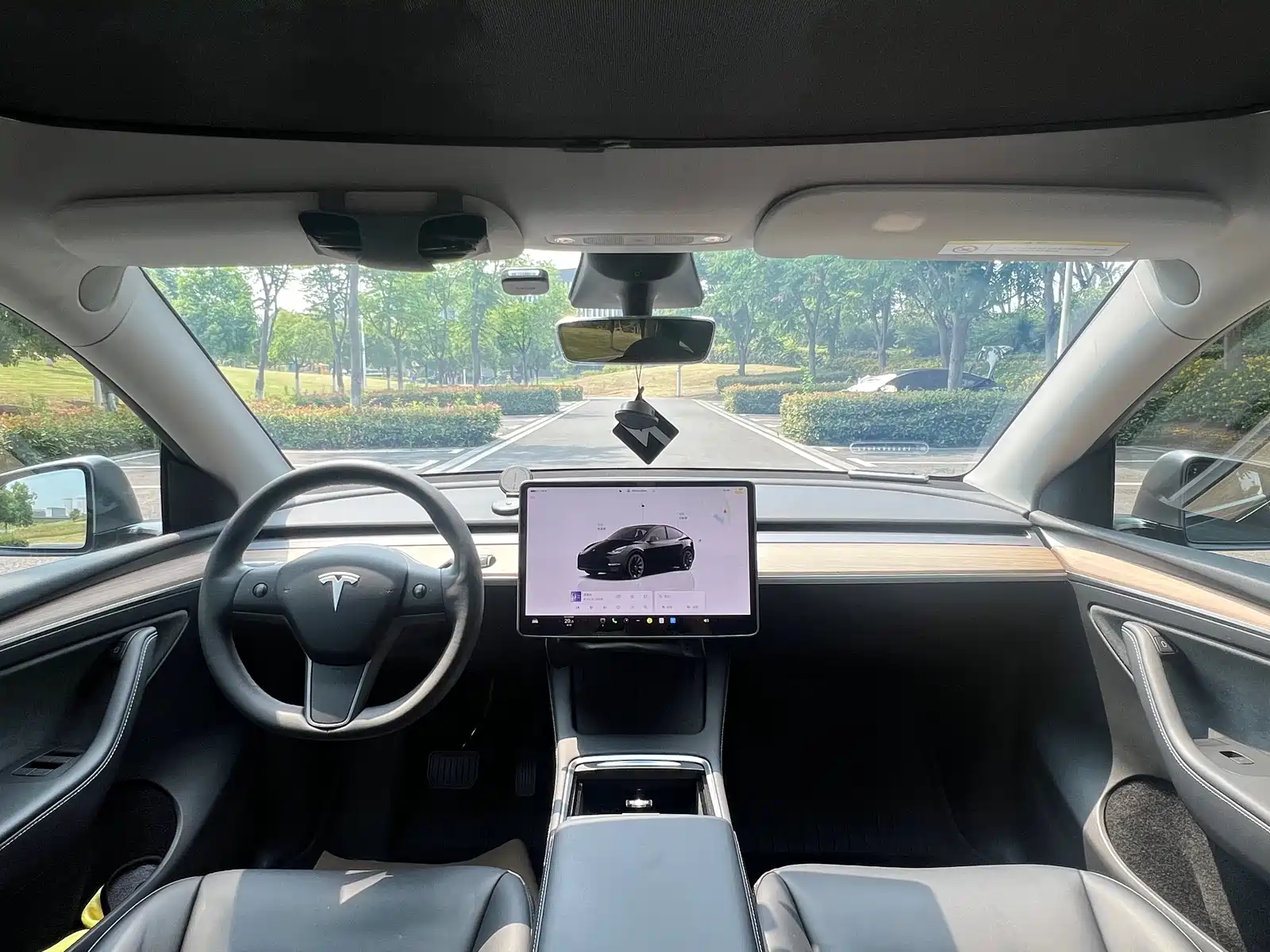 Фото 7 - Tesla Model Y