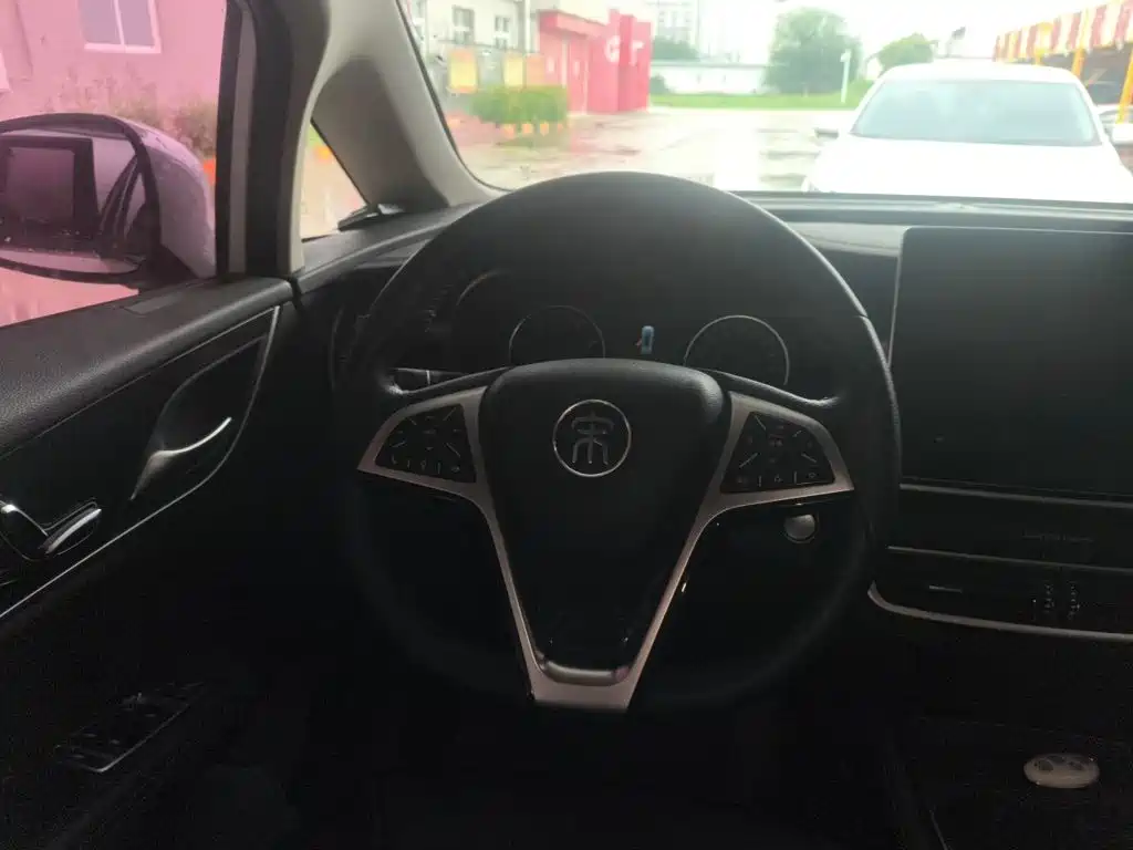 Фото 7 - BYD Song MAX